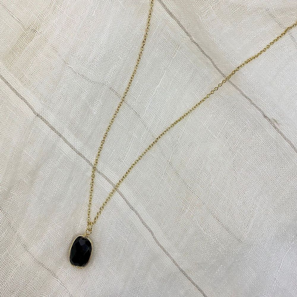 Black Quartz Pendant Necklace - Dear Autumn