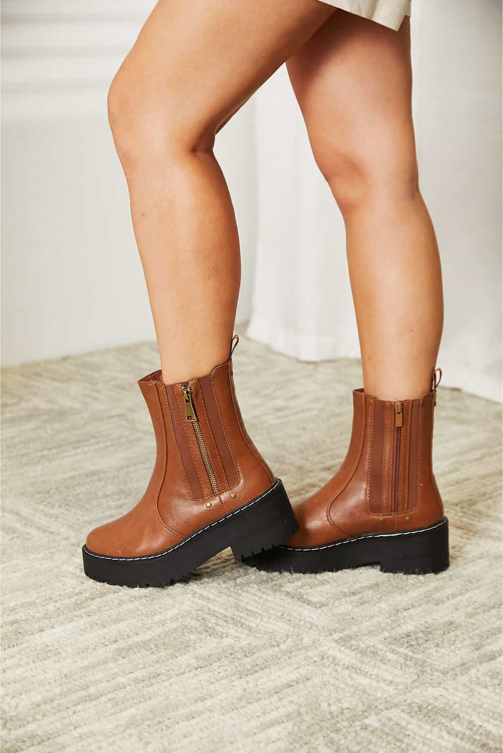 Forever Link Side Zip Platform Boots - Dear Autumn