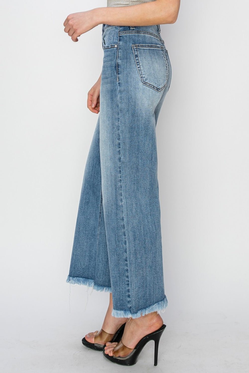 RISEN Raw Hem Cropped Wide Leg Jeans - Dear Autumn